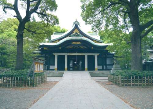 王子神社の境内