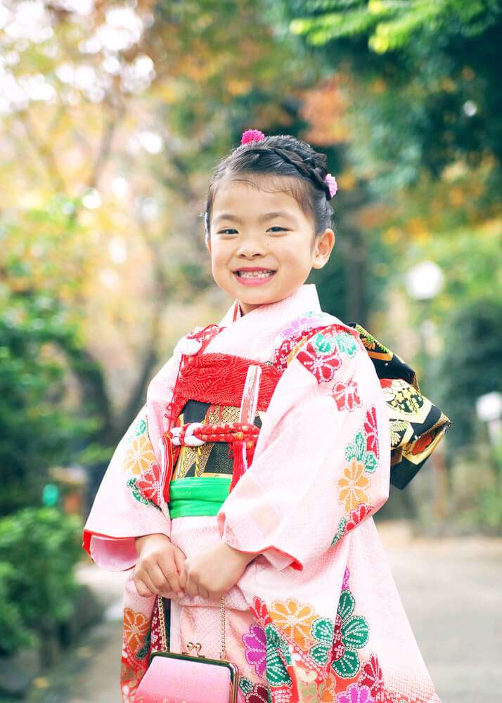 松陰神社で七五三の女の子