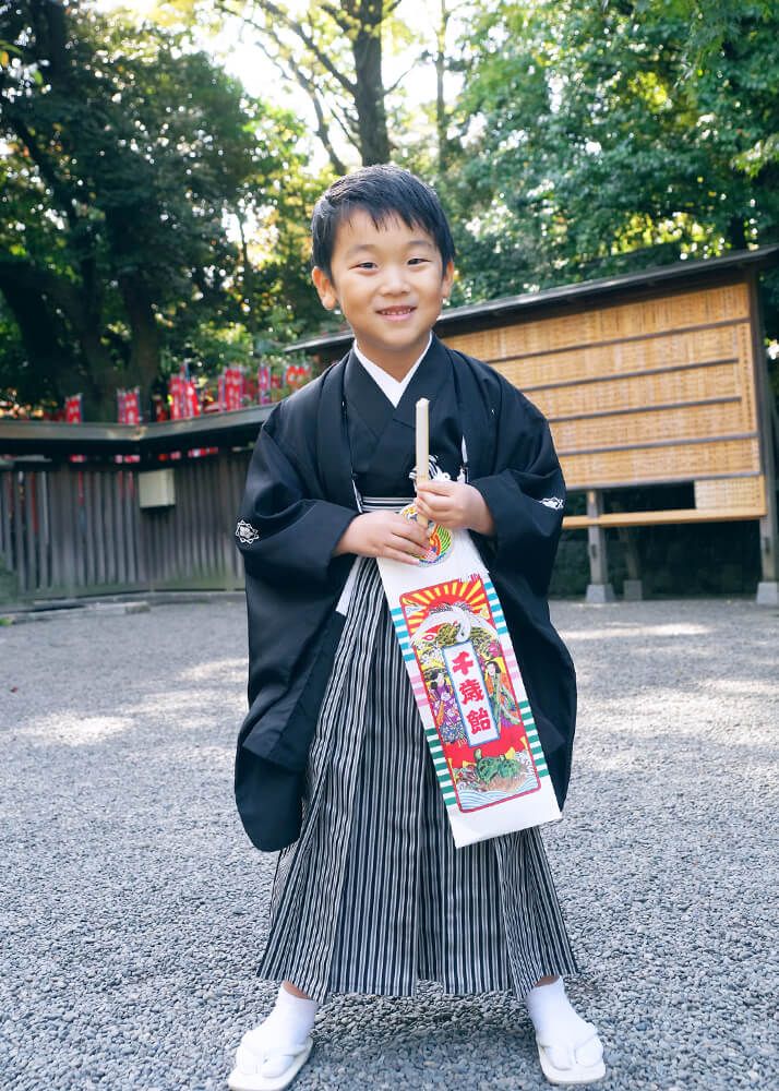 港区乃木神社で七五三の男の子